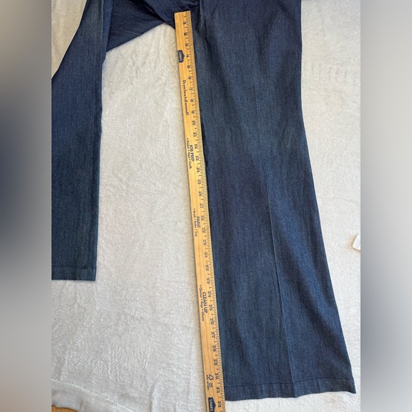 Larry Levine stretch Low rise jeans Size 4 32 in inseam - Picture 7 of 11